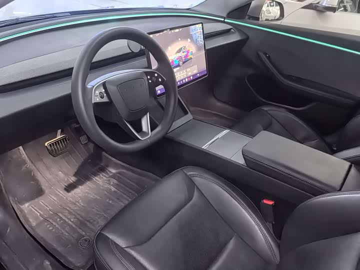 Фото 9 - Tesla Model 3