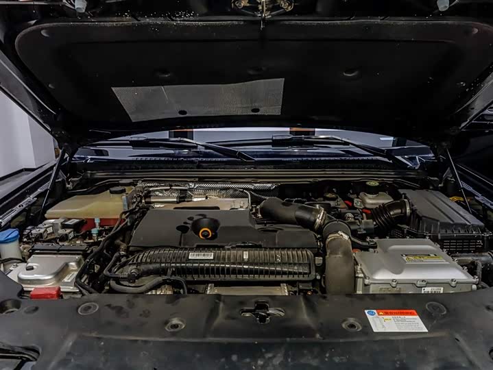 Photo 4 - BYD Yangwang U8