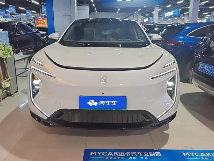 Фото 2 - Avatr 07