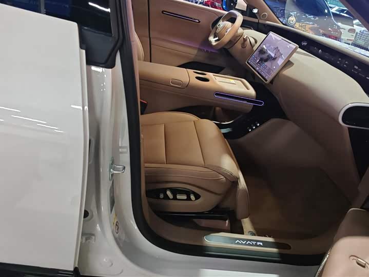 Фото 8 - Avatr 07