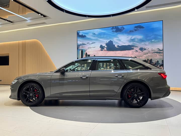 Фото 4 - Audi A6