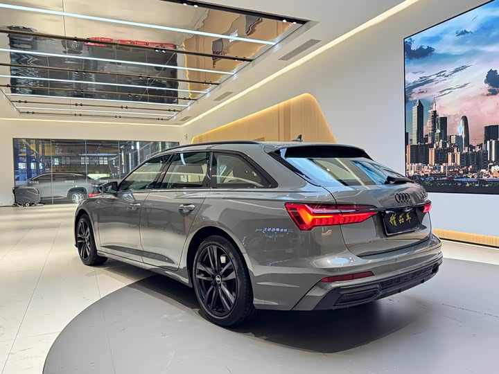 Фото 5 - Audi A6