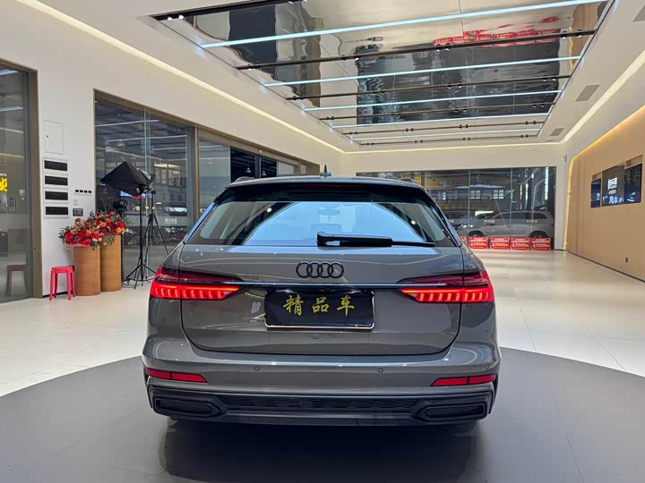 Фото 6 - Audi A6