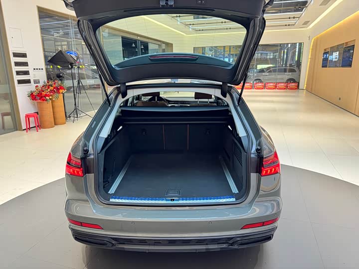 Фото 9 - Audi A6