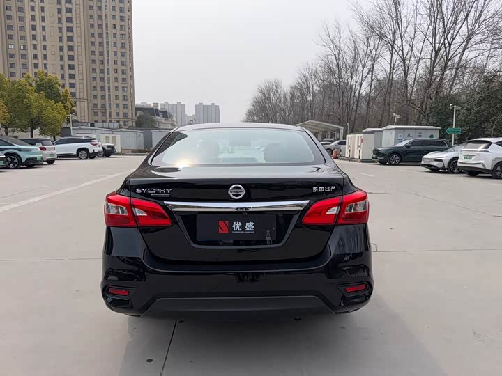 Фото 7 - Nissan Sylphy