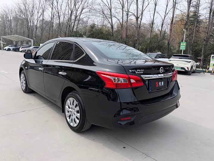 Фото 8 - Nissan Sylphy