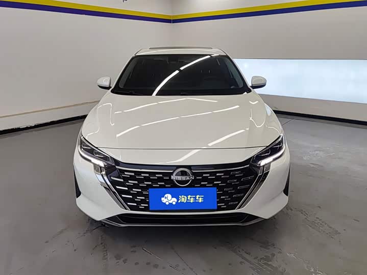 Фото 2 - Nissan Sylphy