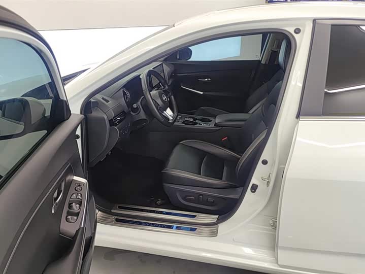 Фото 9 - Nissan Sylphy