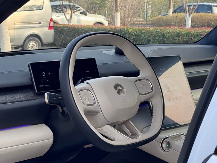 Фото 7 - Nio ES6