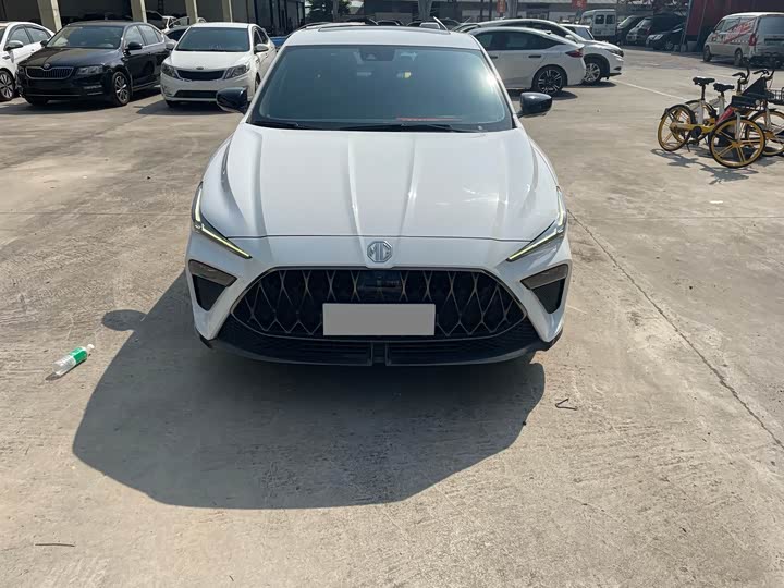 Фото 2 - MG Motor 5 Scorpio