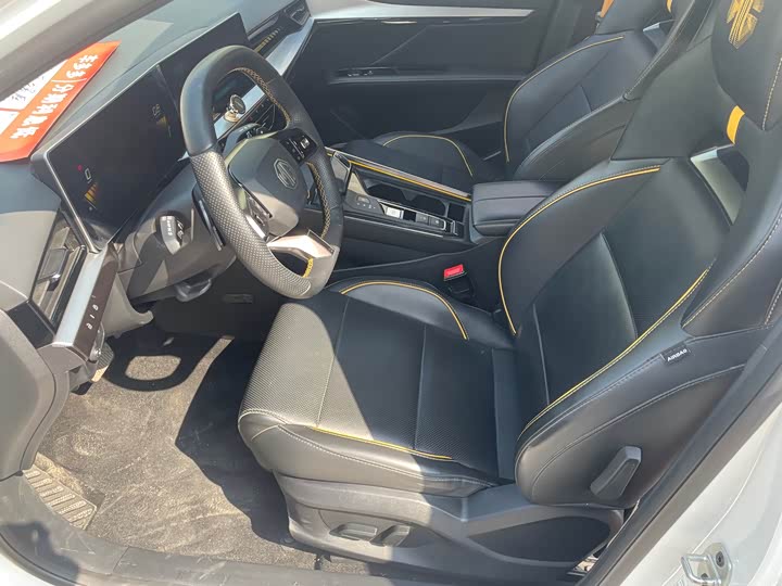 Фото 4 - MG Motor 5 Scorpio