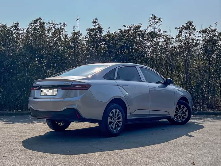 Фото 4 - Geely Geometry A