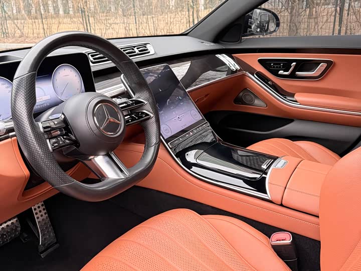 Photo 7 - Mercedes-Benz S-Class