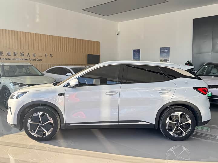 Фото 3 - BYD Yuan Plus