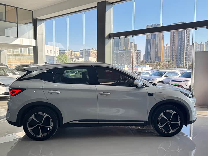 Фото 6 - BYD Yuan Plus