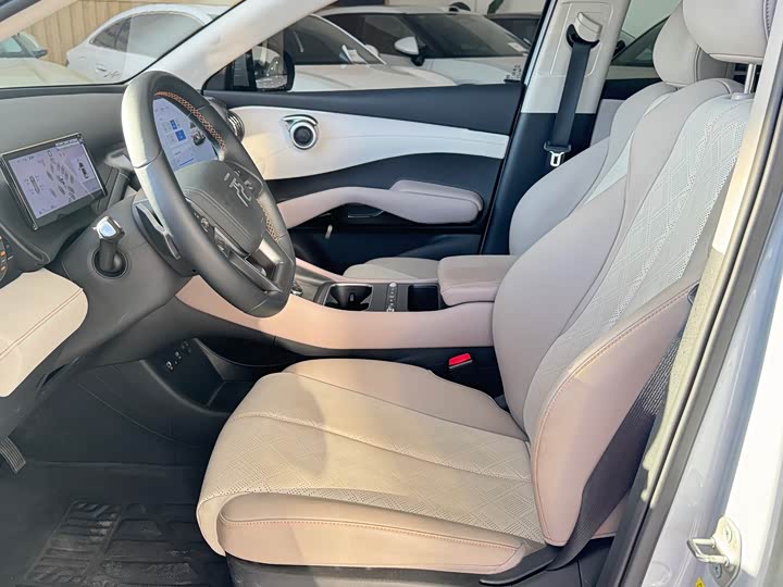 Фото 8 - BYD Yuan Plus