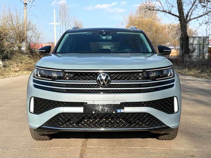 Фото 2 - Volkswagen Tavendor