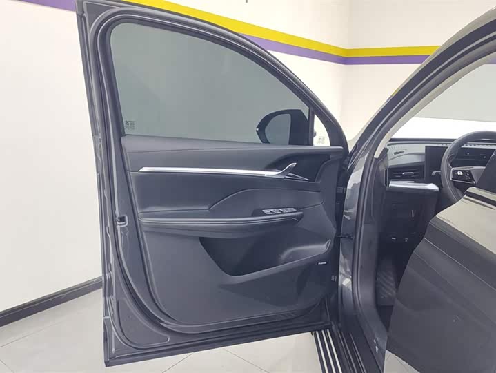 Фото 7 - Roewe RX5 Max