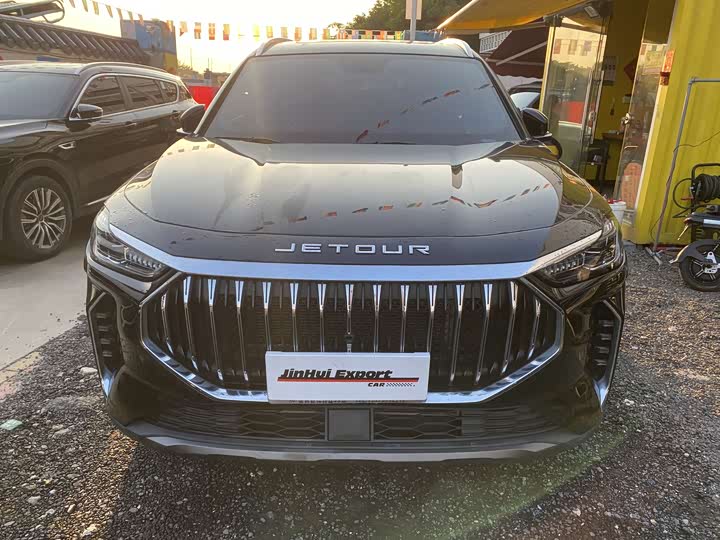 Photo 2 - Jetour X70 Plus