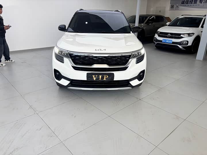 Фото 1 - Kia KX3