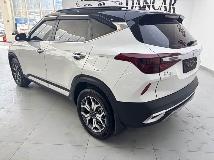 Фото 4 - Kia KX3