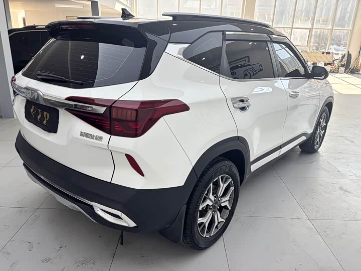 Фото 5 - Kia KX3