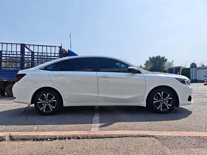 Фото 4 - Honda Crider