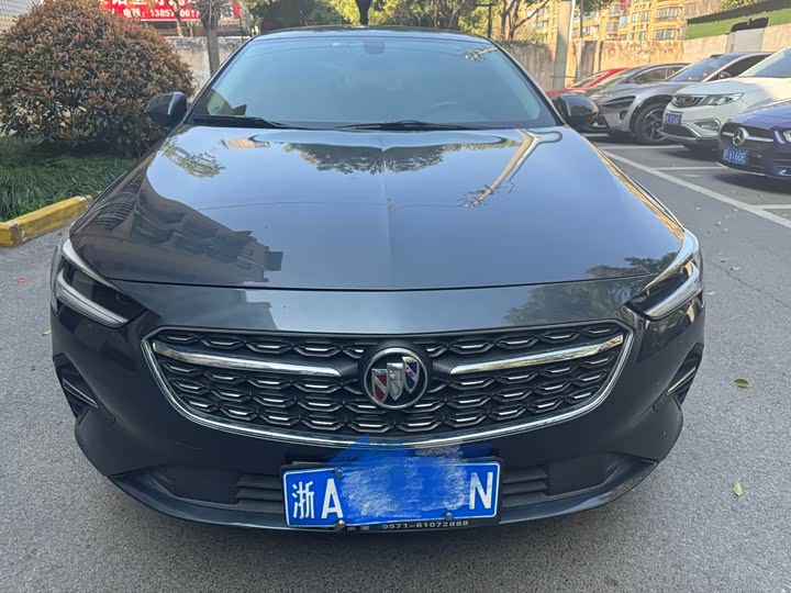 Photo 2 - Buick Regal