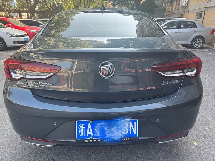 Photo 3 - Buick Regal