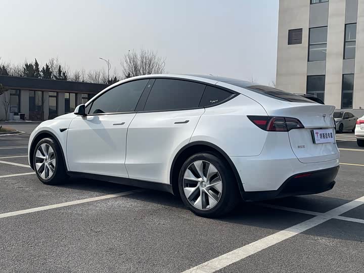 Фото 7 - Tesla Model Y
