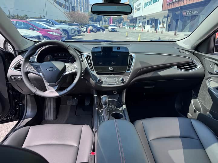 Фото 6 - Chevrolet Malibu XL