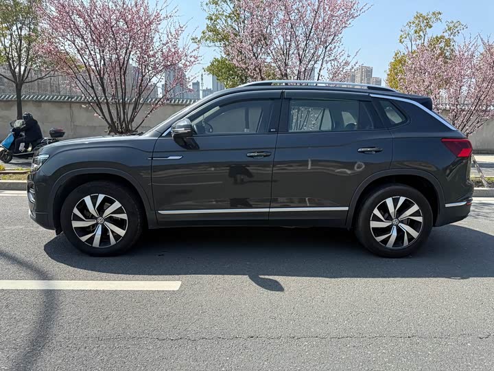 Фото 3 - Volkswagen Tayron