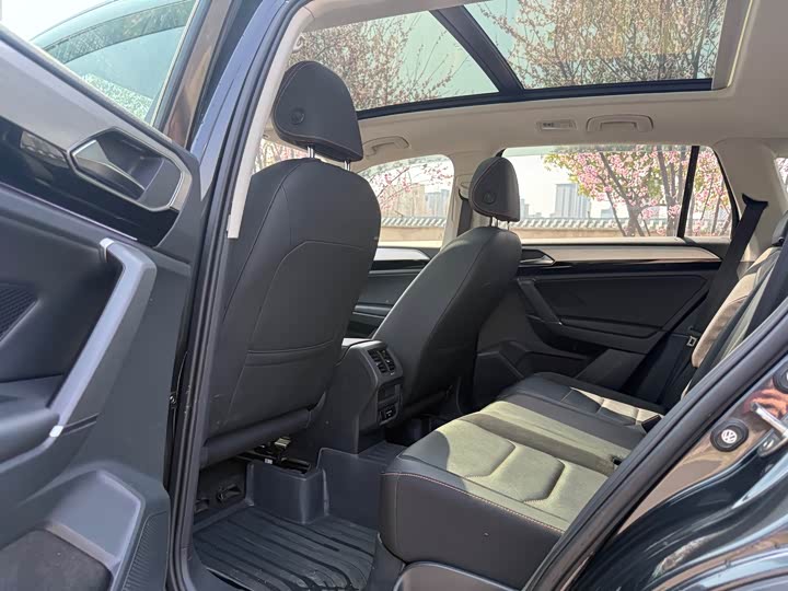 Фото 8 - Volkswagen Tayron