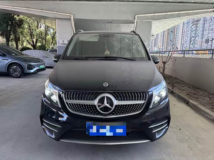 Фото 2 - Mercedes-Benz V-Class