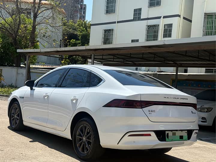 Фото 9 - BYD Qin Plus