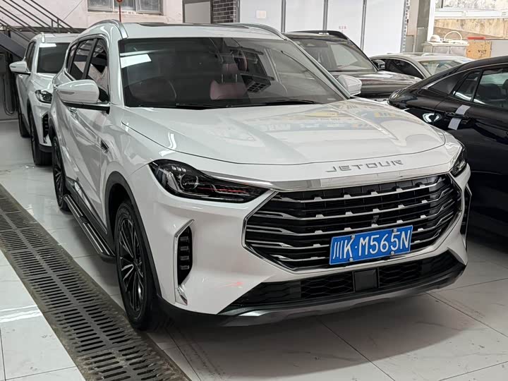 Photo 3 - Jetour X70 Plus