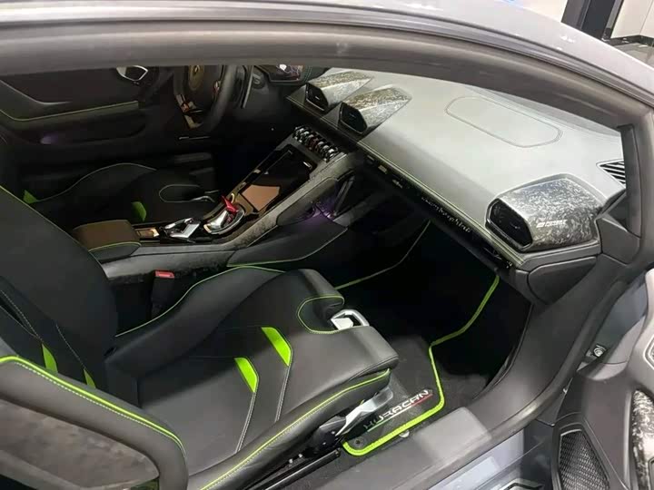 Фото 4 - Lamborghini Huracán