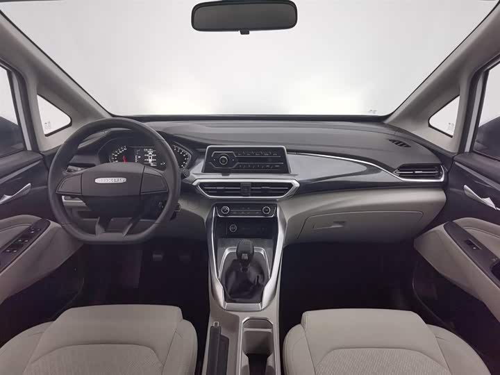 Фото 5 - Maxus G50