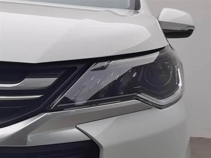 Фото 7 - Maxus G50