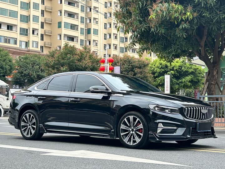 Фото 3 - Geely Preface