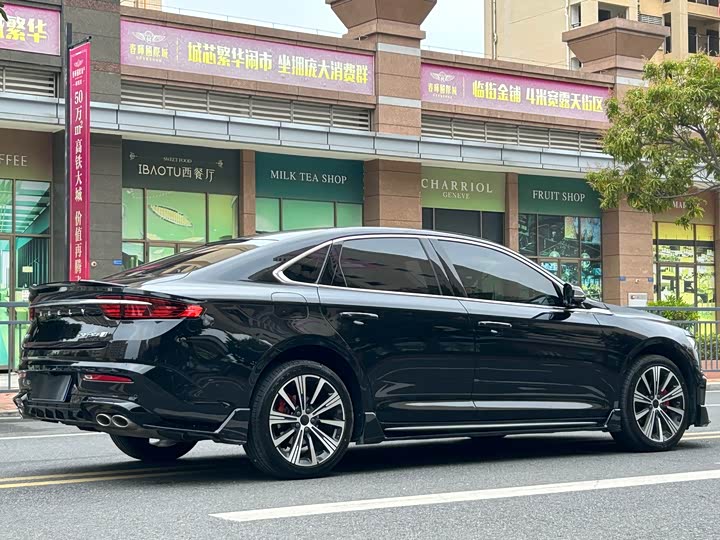 Фото 4 - Geely Preface