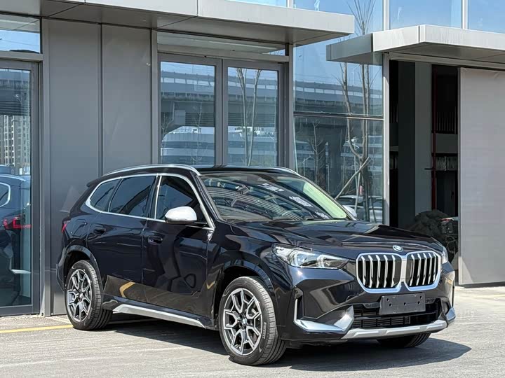 Фото 3 - BMW X1