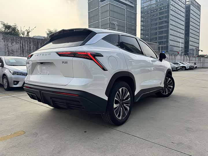 Фото 5 - Jetour Dashing