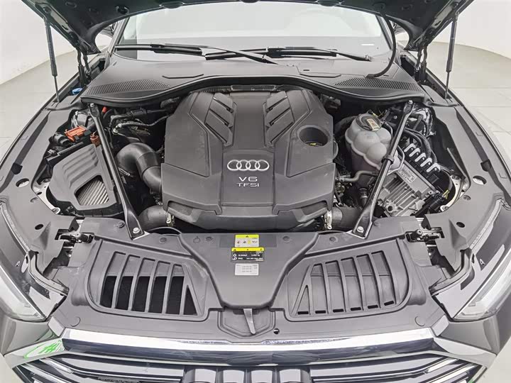 Фото 6 - Audi A8