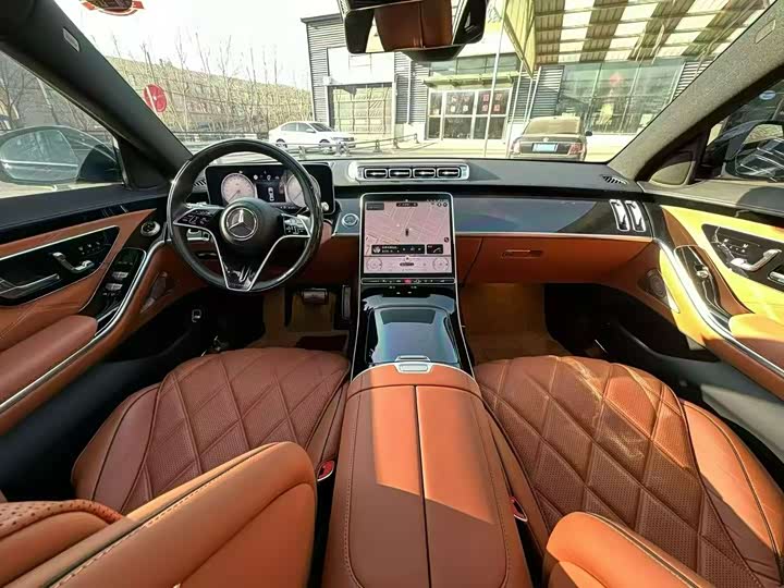 Zdjęcie 6 - Mercedes-Benz Maybach S-Class