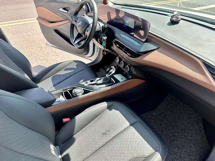 Фото 9 - Buick Verano