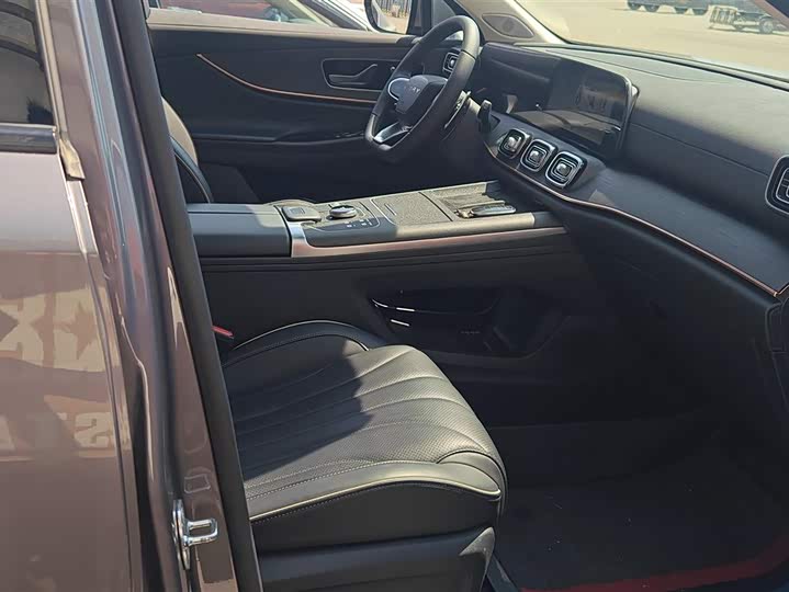 Фото 8 - Chery Tiggo 9