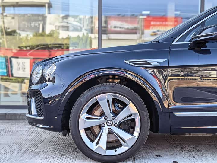 Фото 6 - Bentley Bentayga