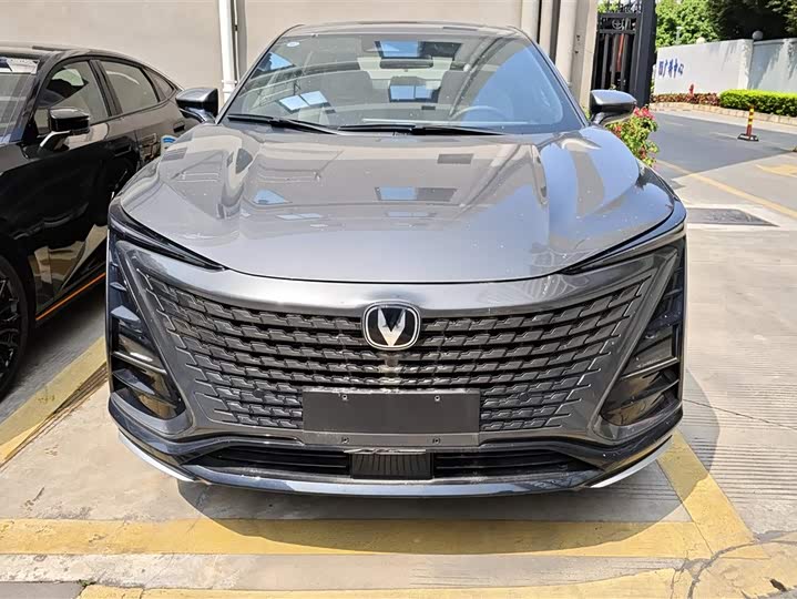 Фото 2 - Changan UNI-T