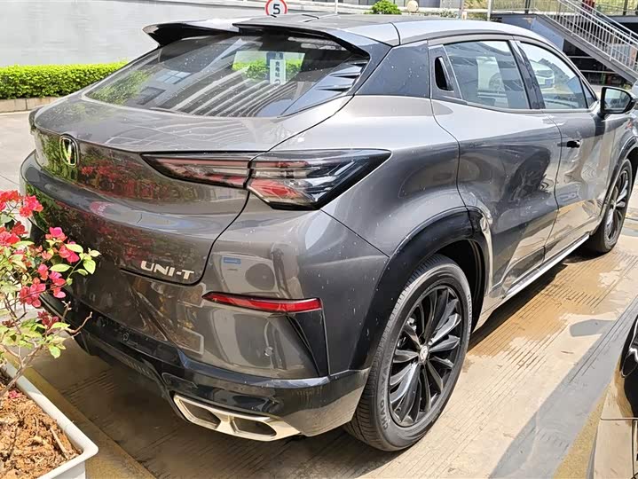 Фото 3 - Changan UNI-T